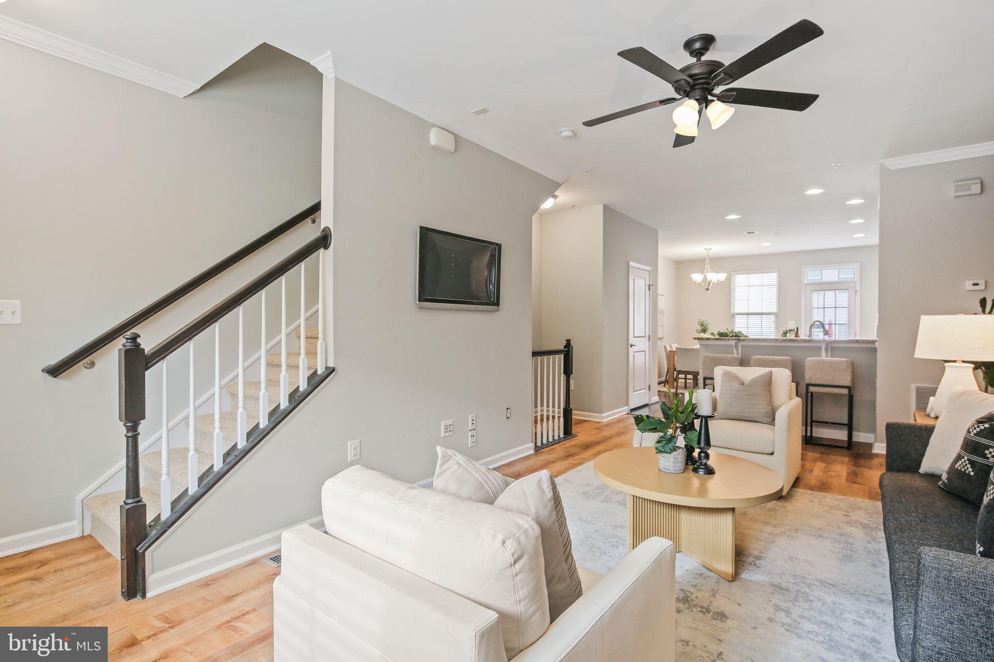 812 S MACON STREET