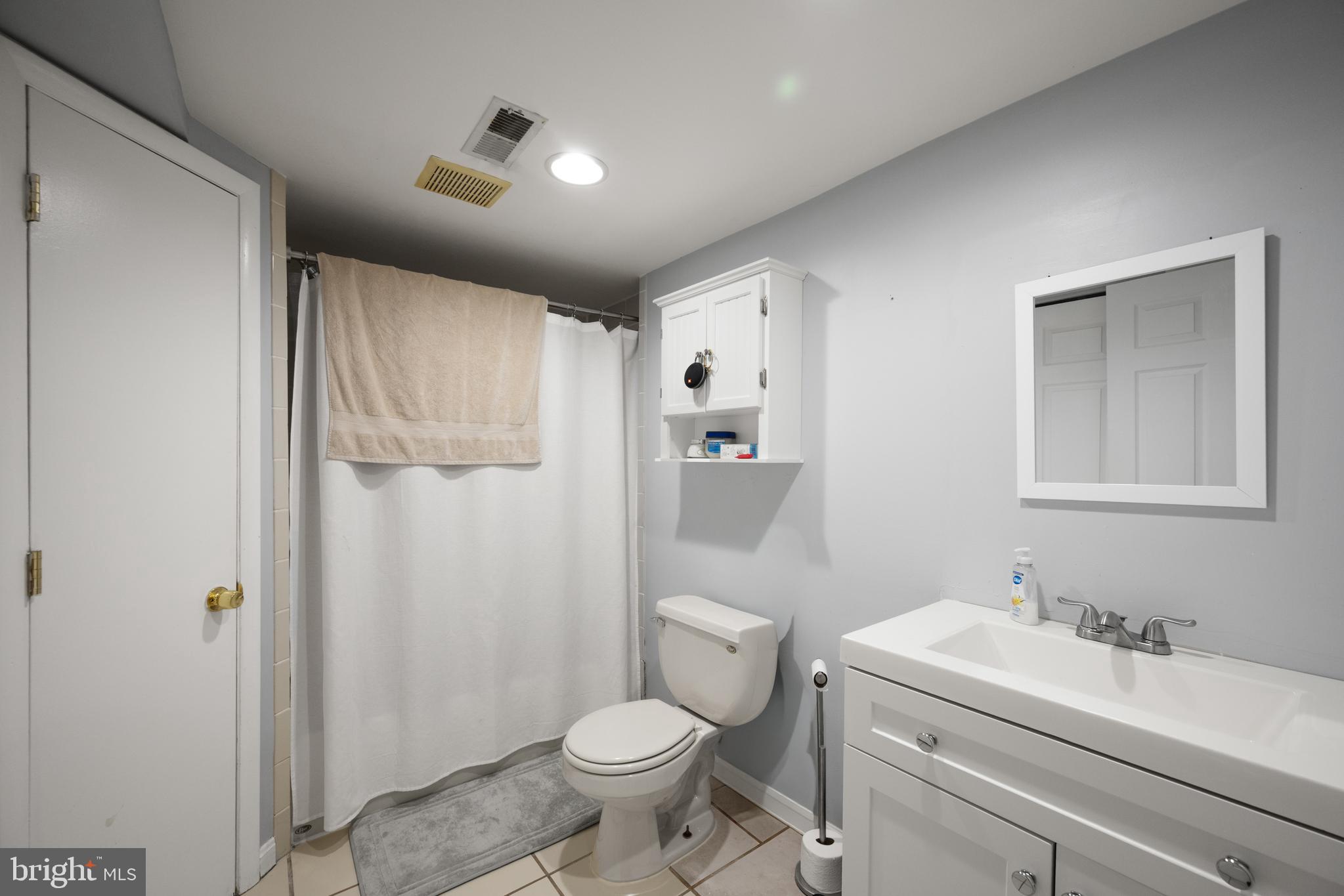 517 S ELLWOOD AVENUE