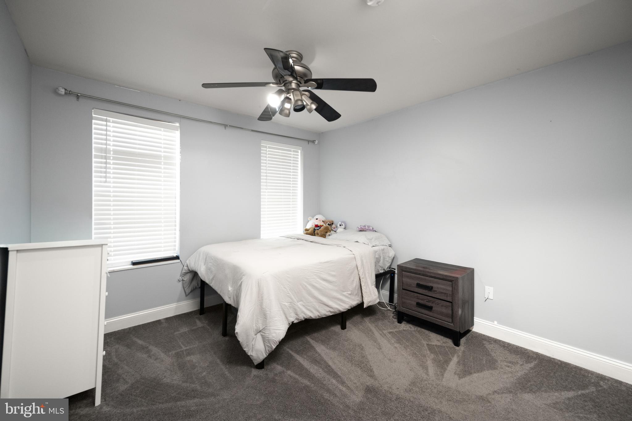 517 S ELLWOOD AVENUE