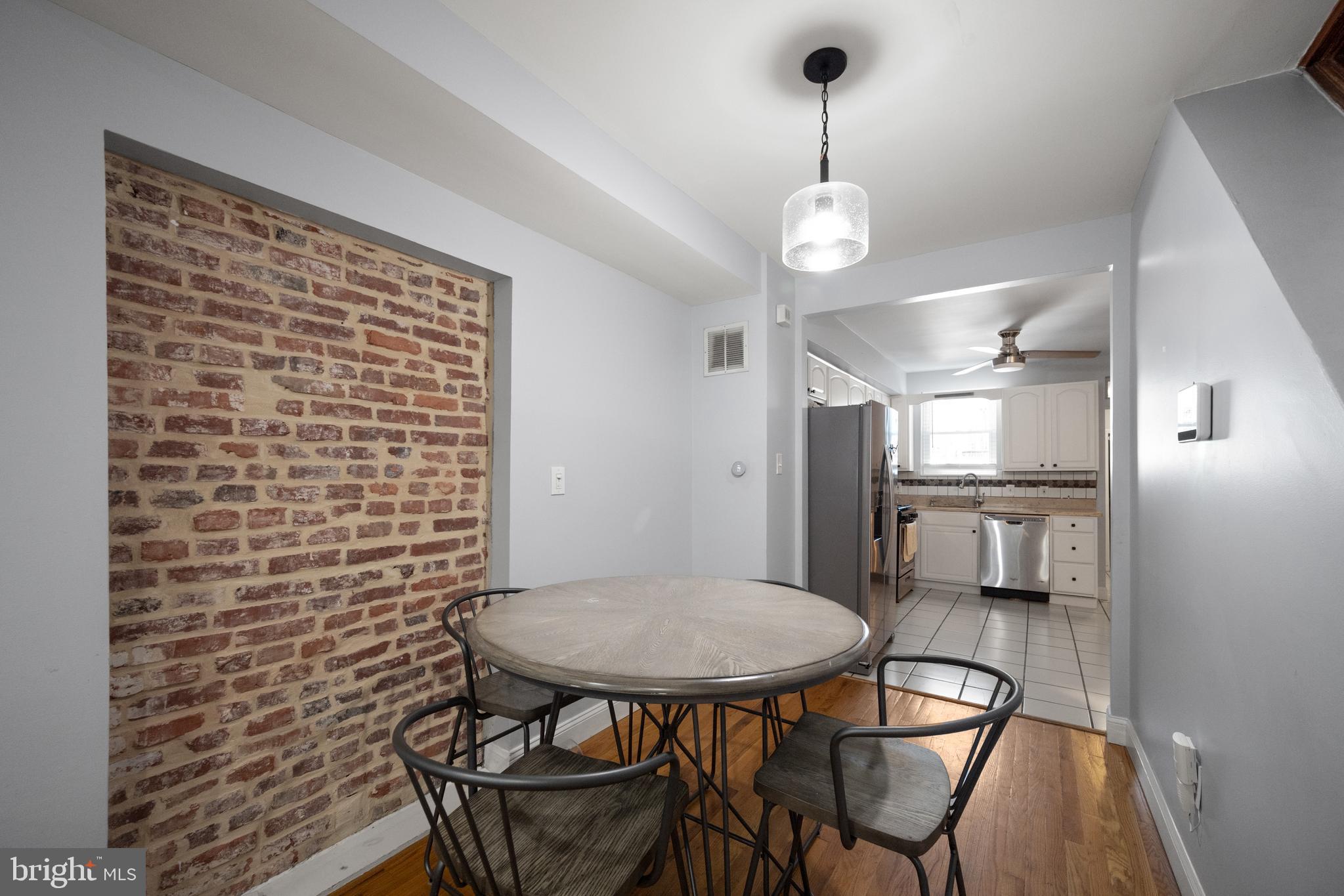 517 S ELLWOOD AVENUE