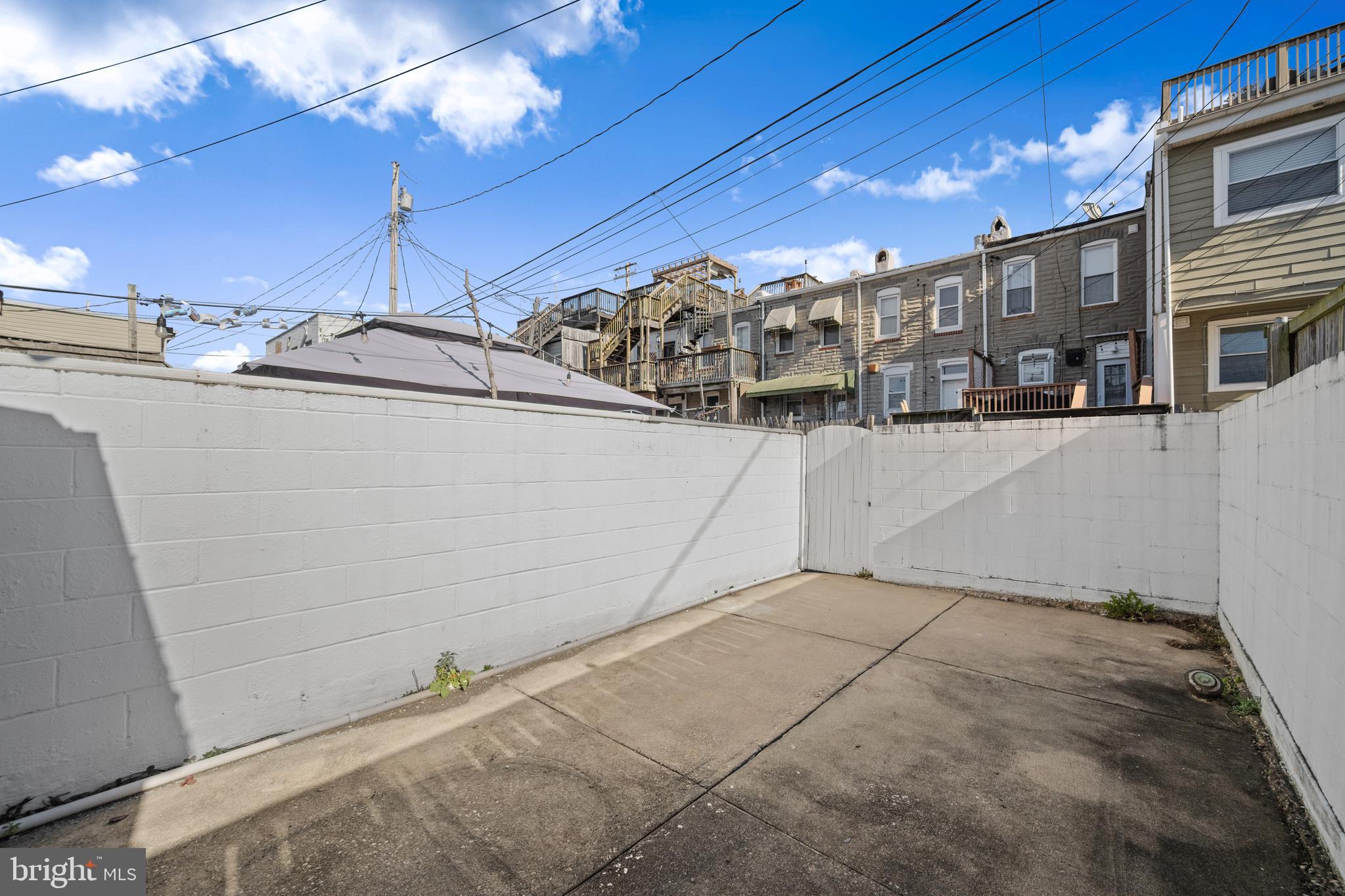 517 S ELLWOOD AVENUE