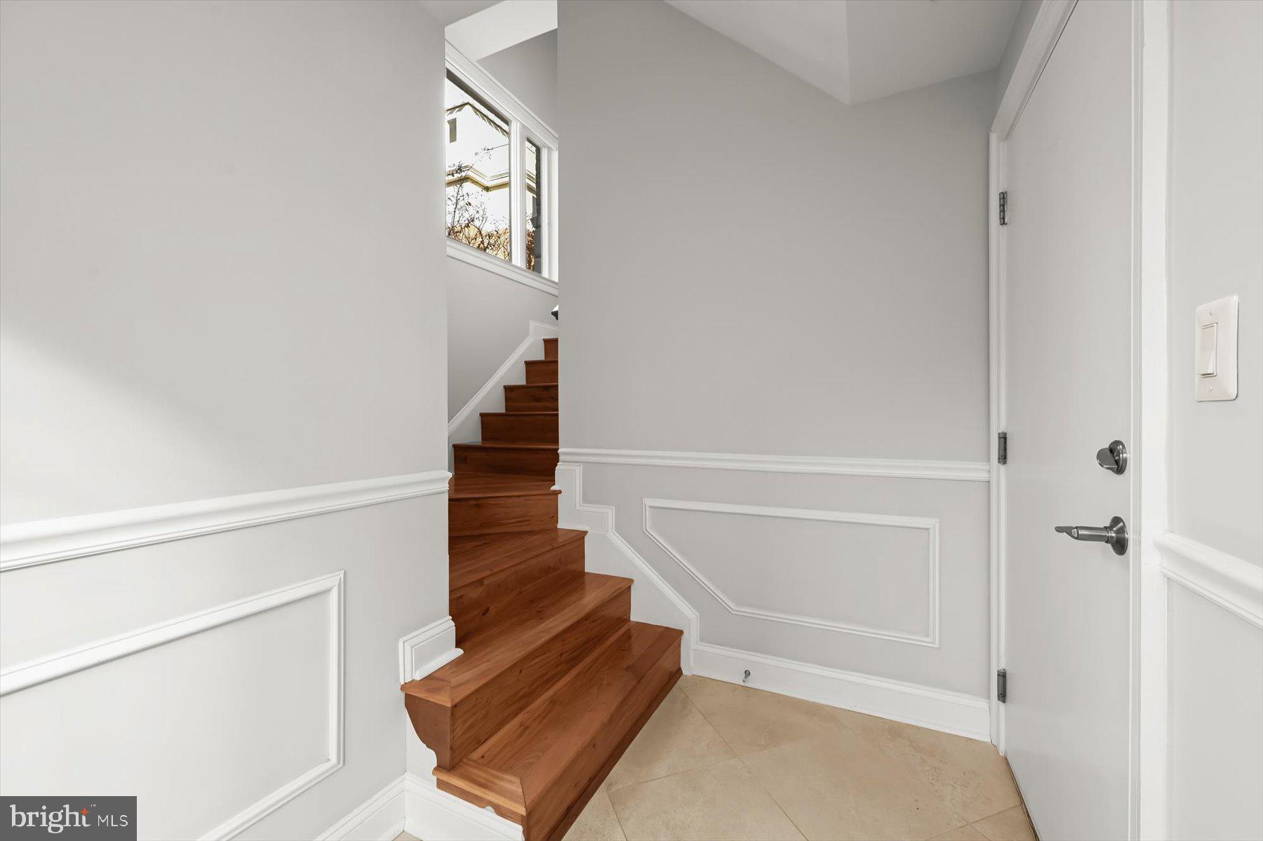 901 VALENCIA COURT 175