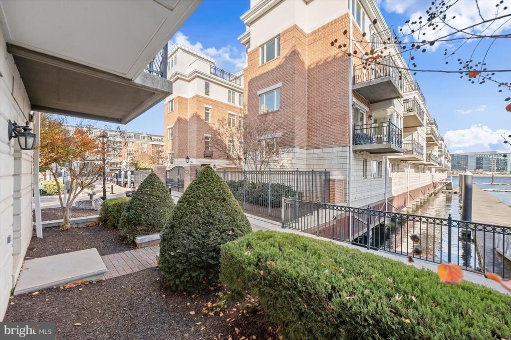 901 VALENCIA COURT 175