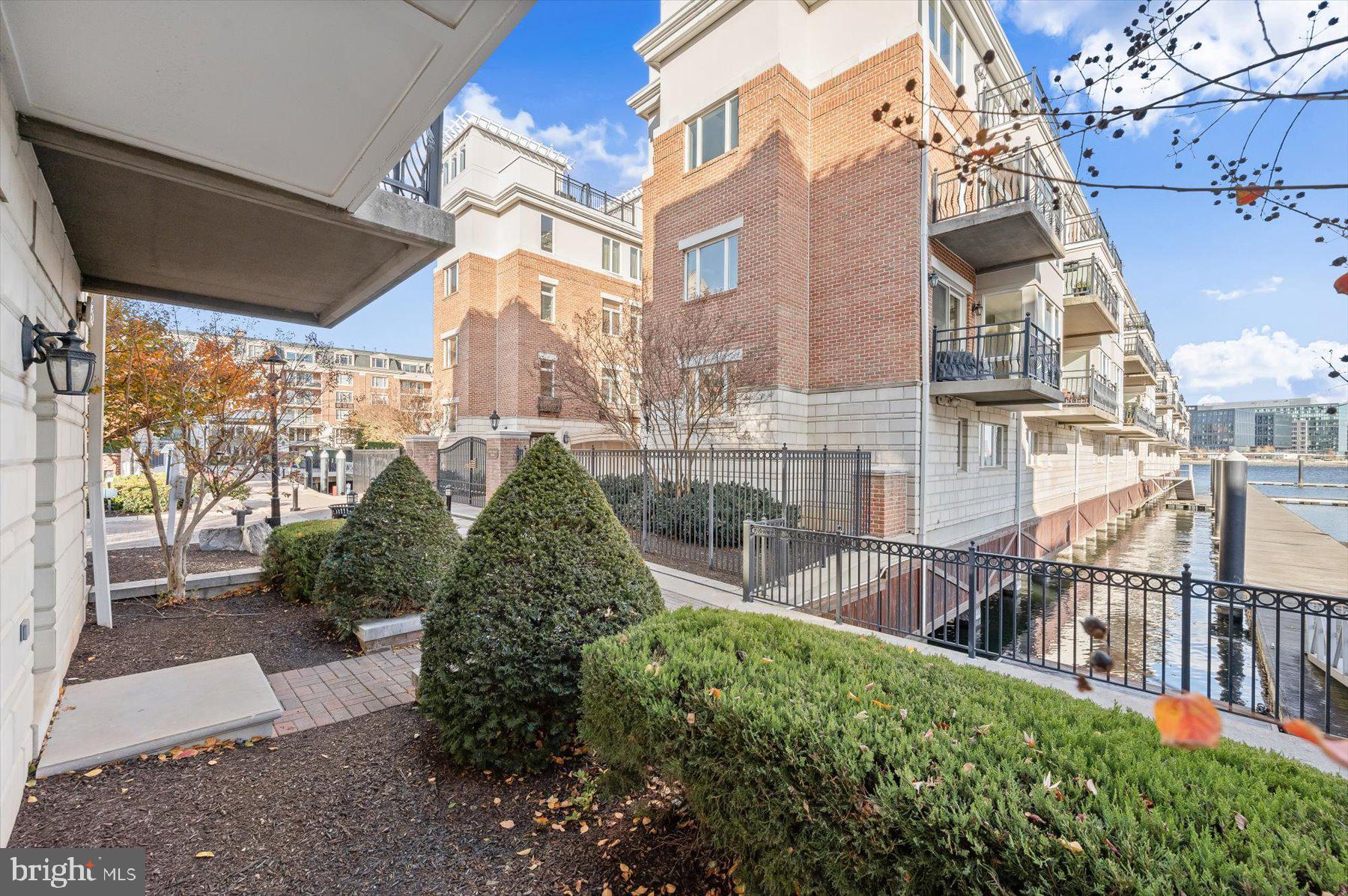 901 VALENCIA COURT 175