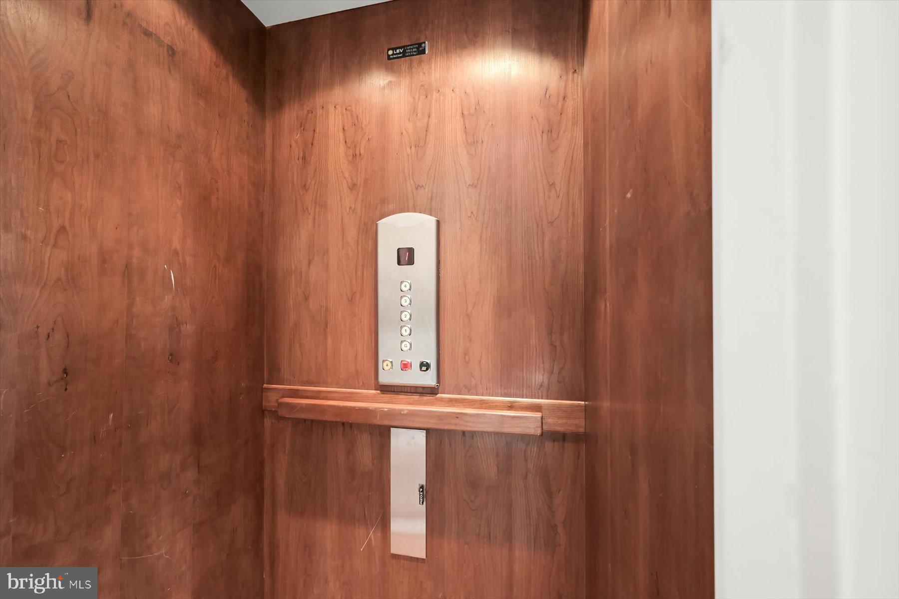 901 VALENCIA COURT 175