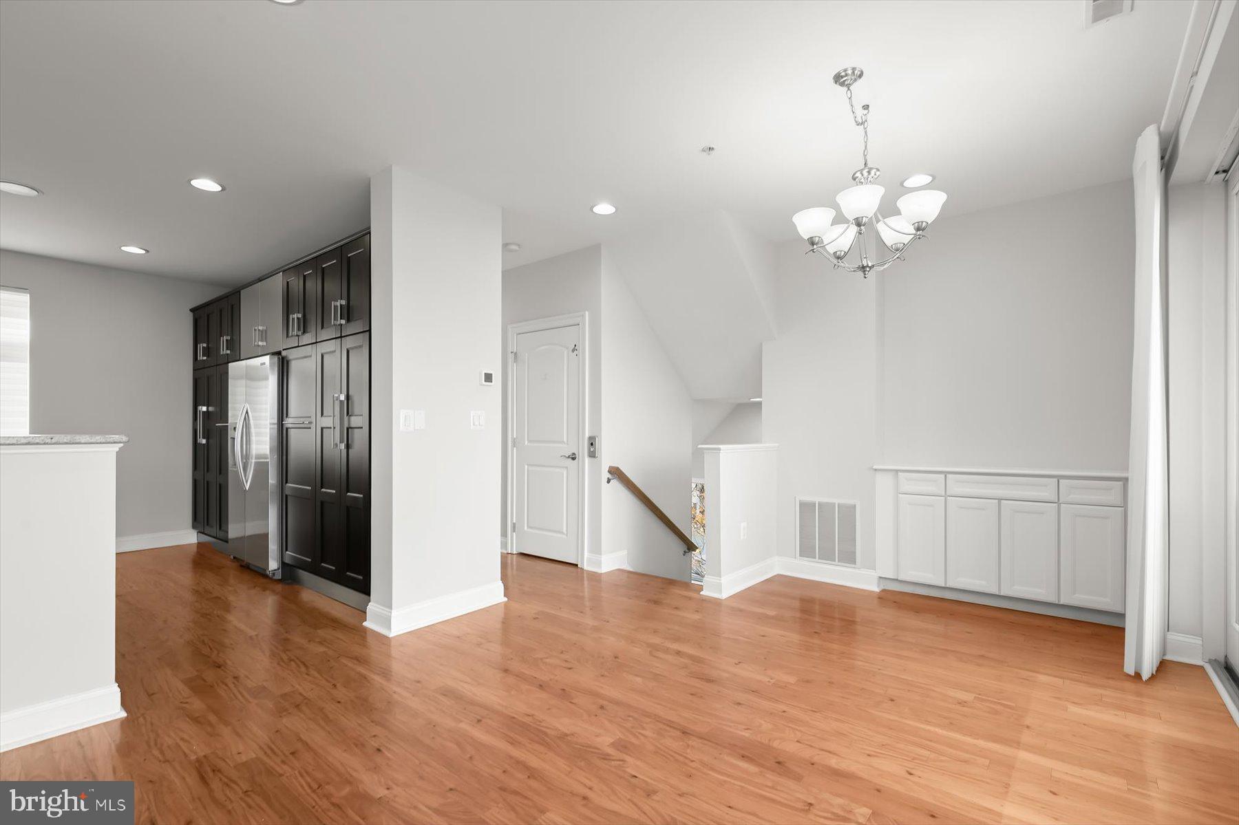 901 VALENCIA COURT 175