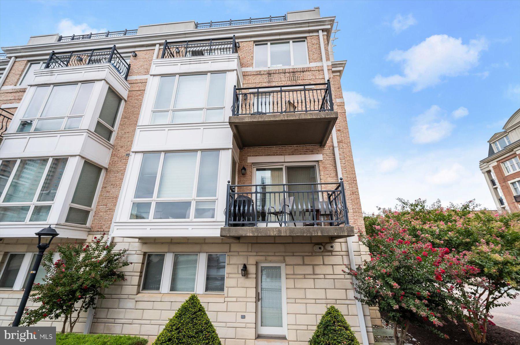 901 VALENCIA COURT 175