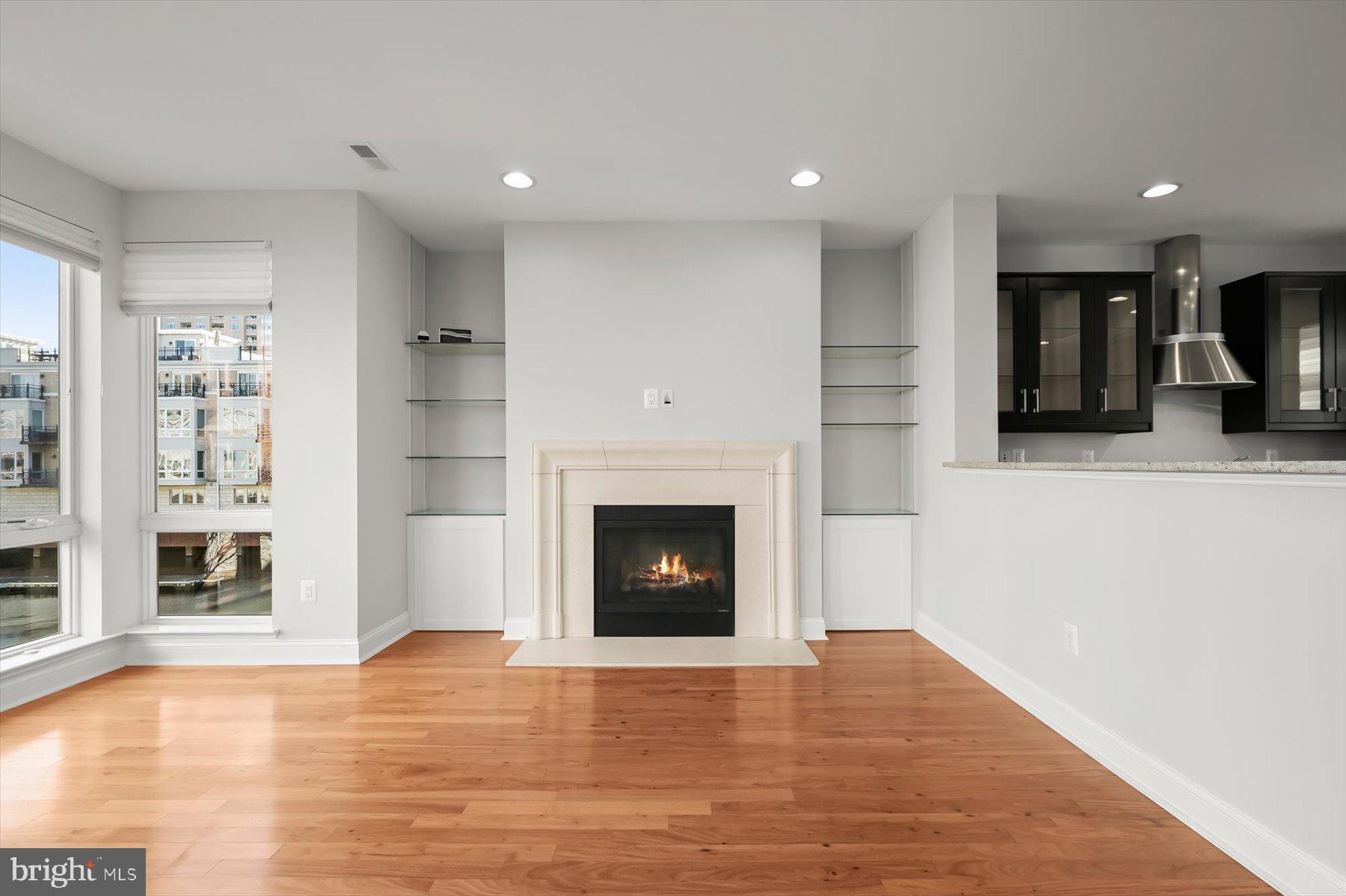 901 VALENCIA COURT 175