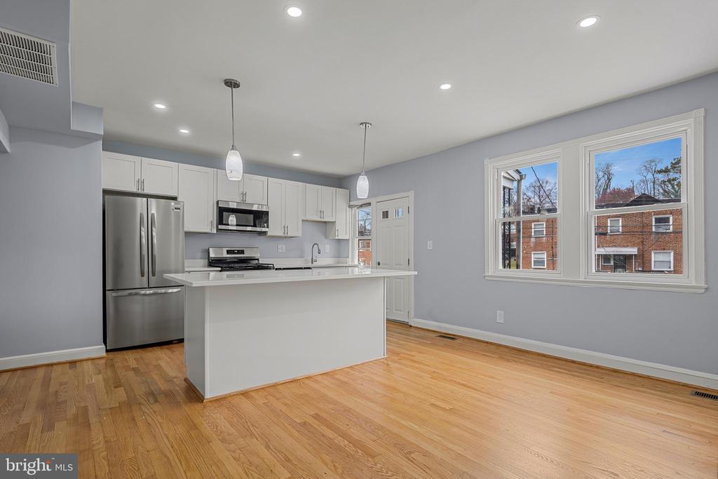 3104 TIOGA PARKWAY