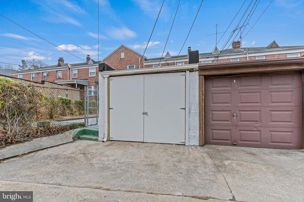 3104 TIOGA PARKWAY