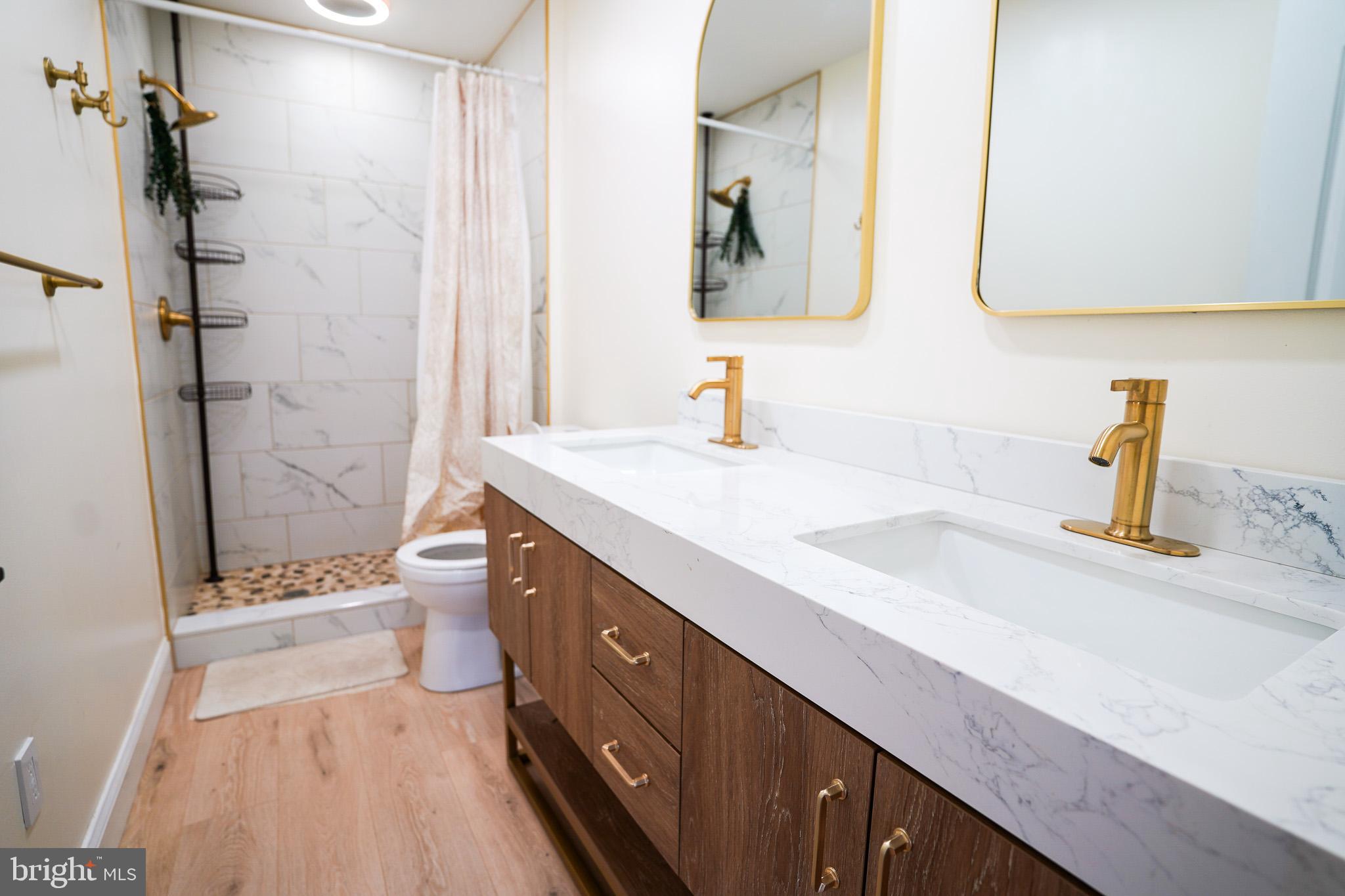 713 S LINWOOD AVENUE