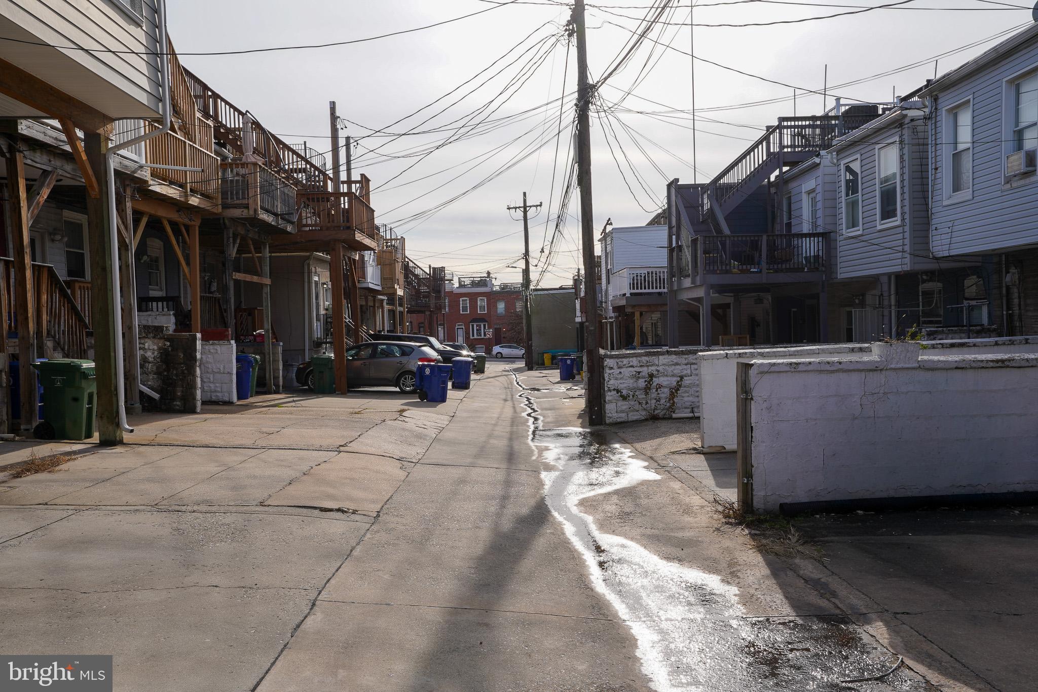 713 S LINWOOD AVENUE