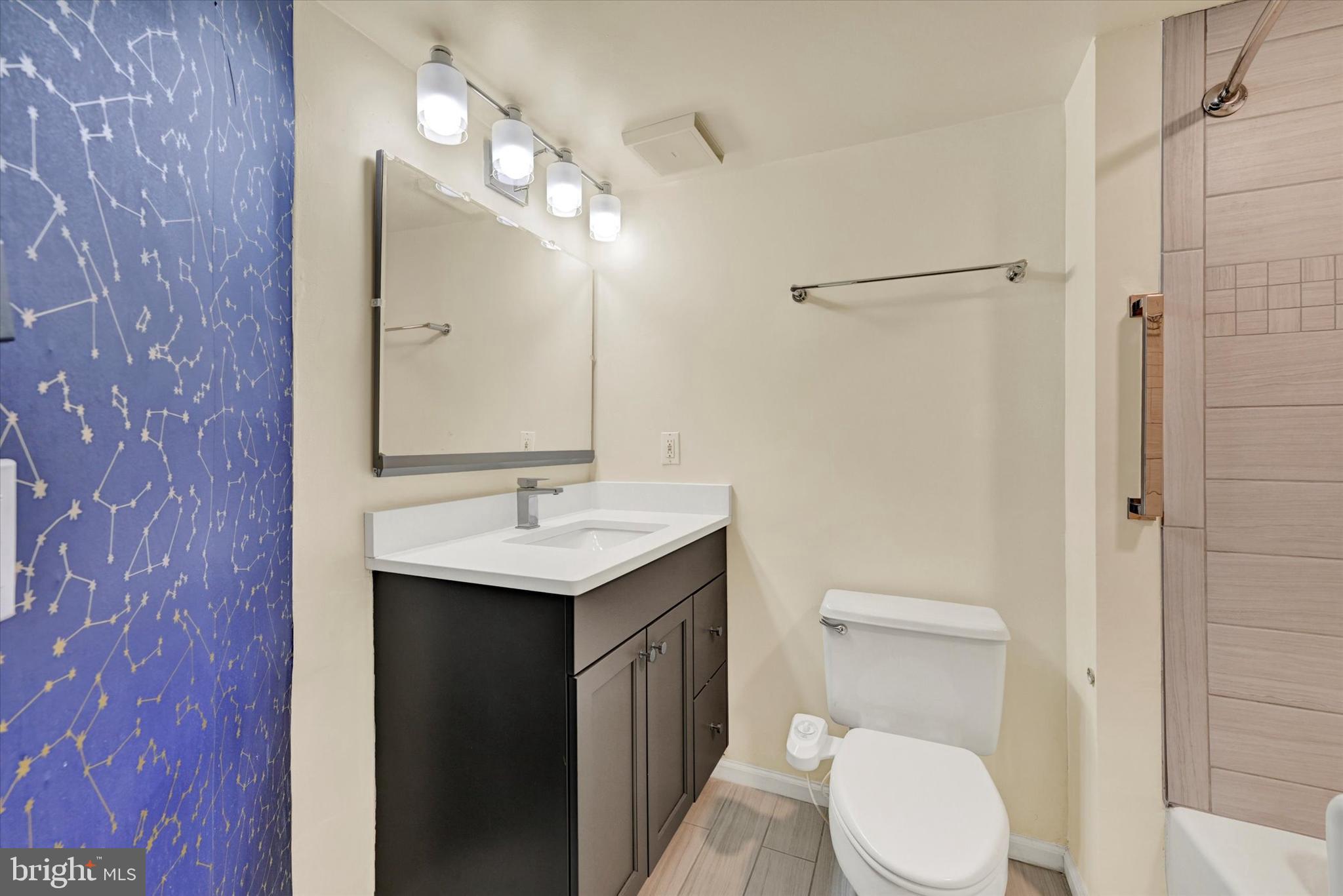 1040 DEER RIDGE DRIVE 213