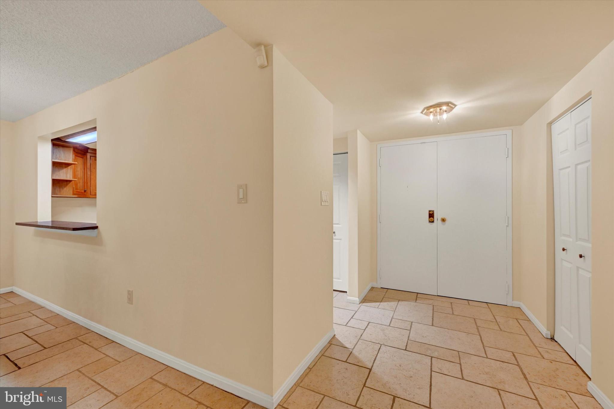 1040 DEER RIDGE DRIVE 213