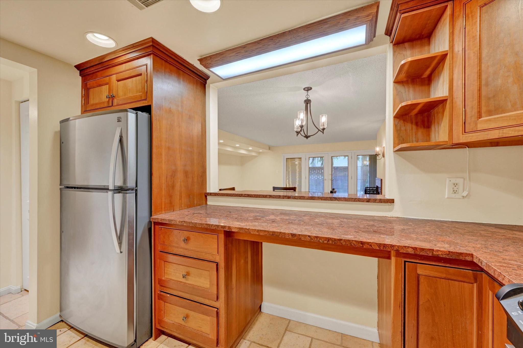 1040 DEER RIDGE DRIVE 213