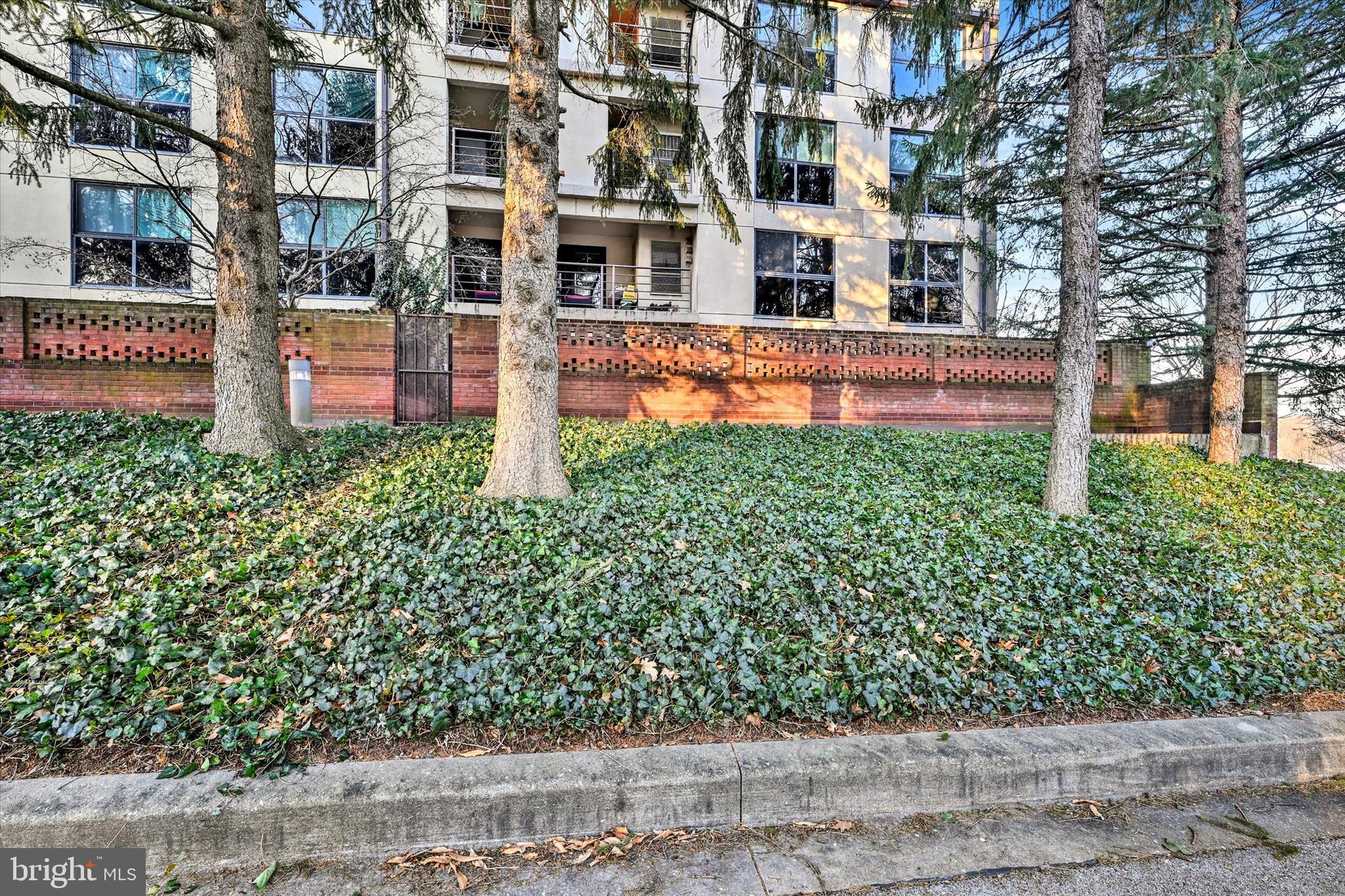 1040 DEER RIDGE DRIVE 213