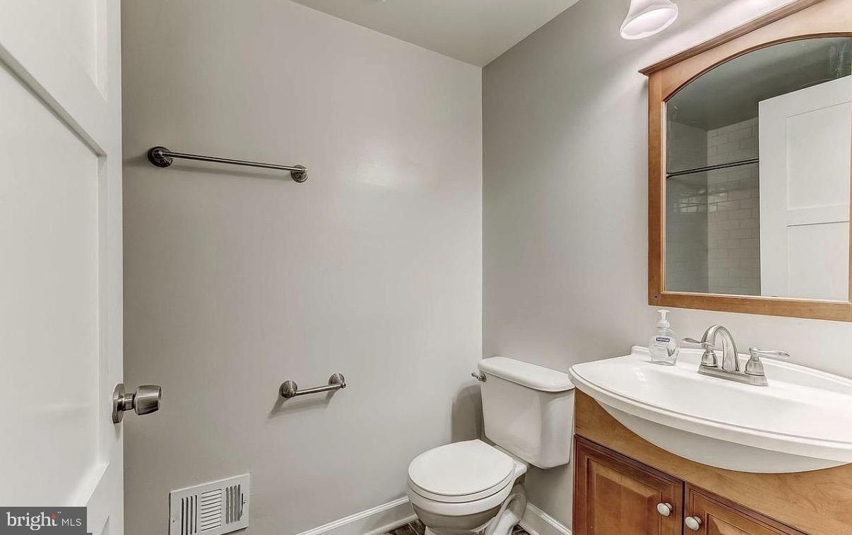 3 LINWOOD AVENUE