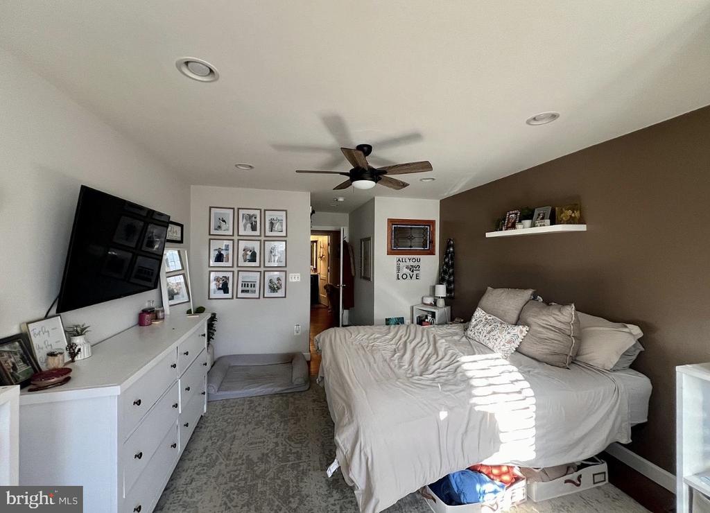 3 LINWOOD AVENUE