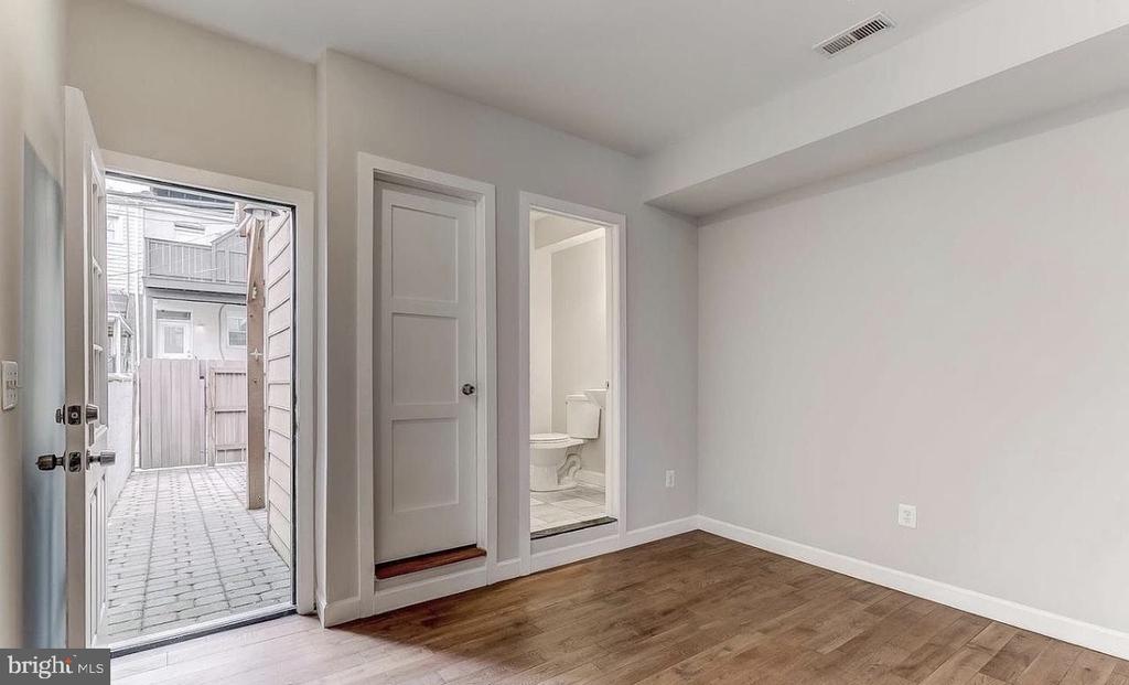 3 LINWOOD AVENUE