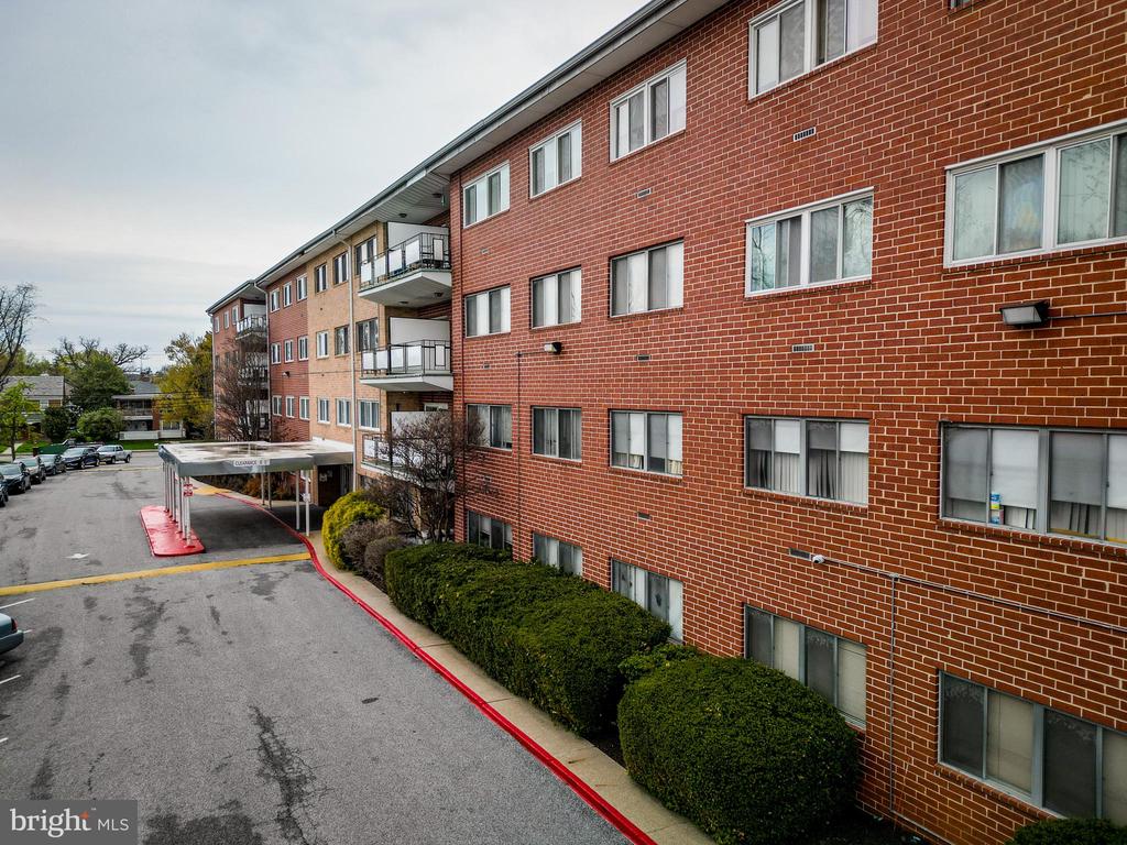 3737 CLARKS LANE 405