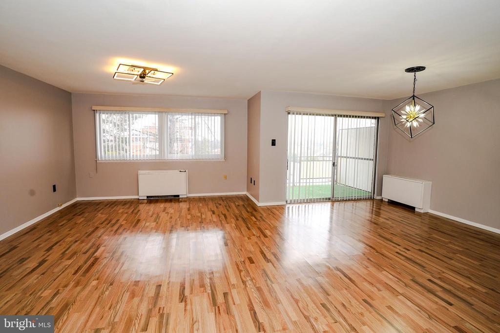 3737 CLARKS LANE 405