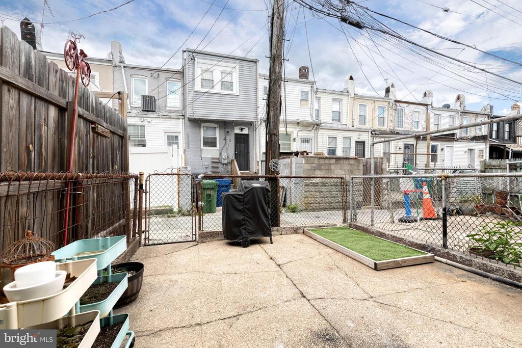 143 N LINWOOD AVENUE