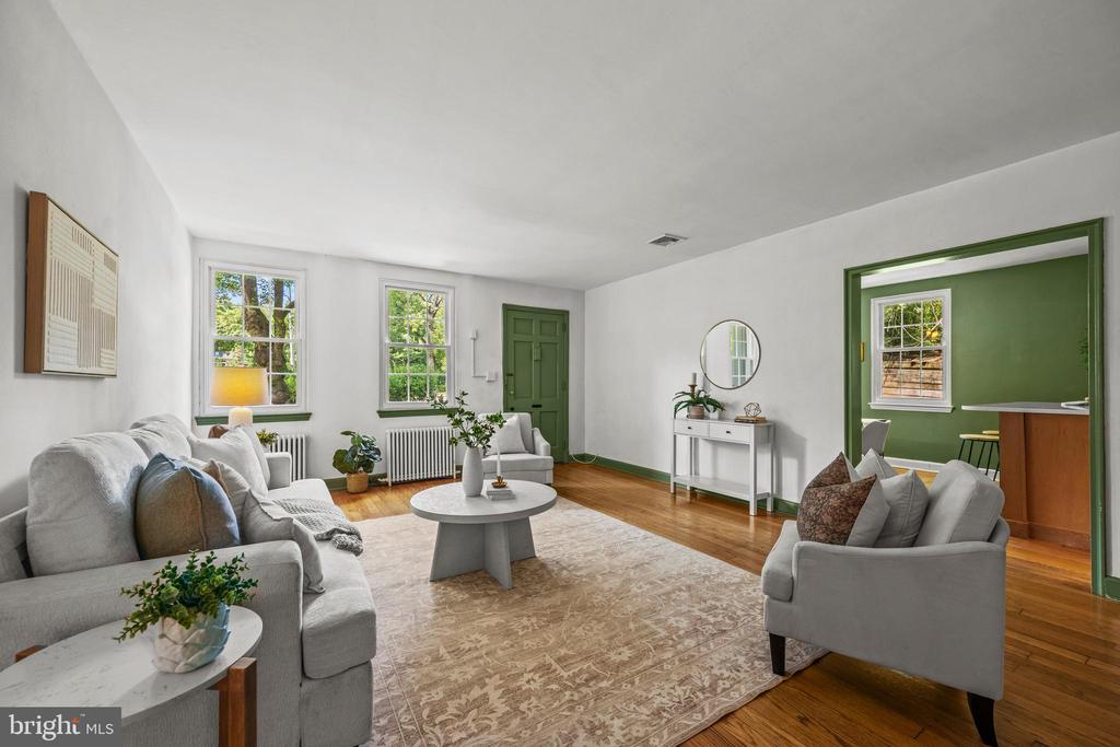 5203 FALLS ROAD Unit: 6