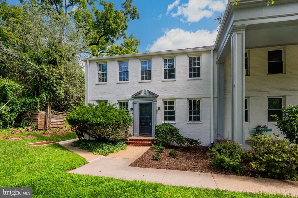 5203 FALLS ROAD Unit: 6
