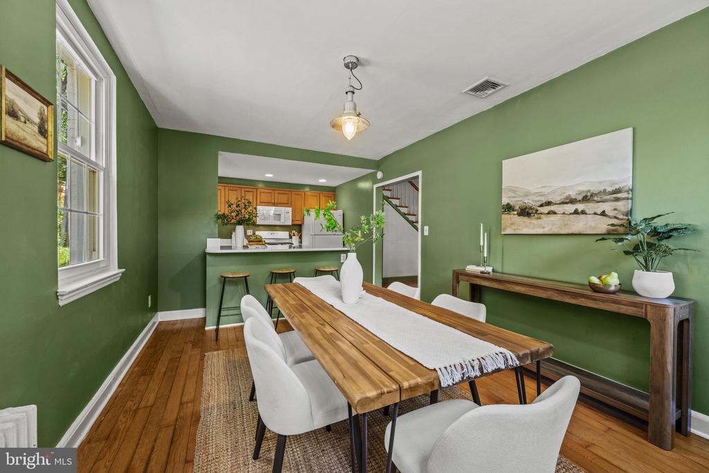 5203 FALLS ROAD Unit: 6