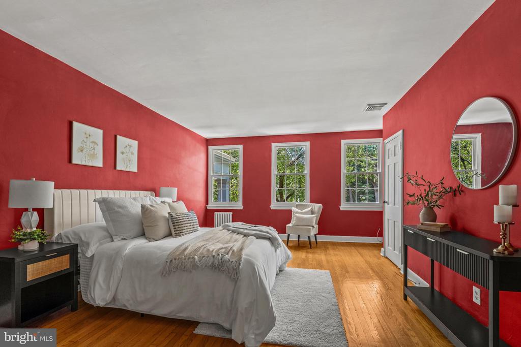 5203 FALLS ROAD Unit: 6
