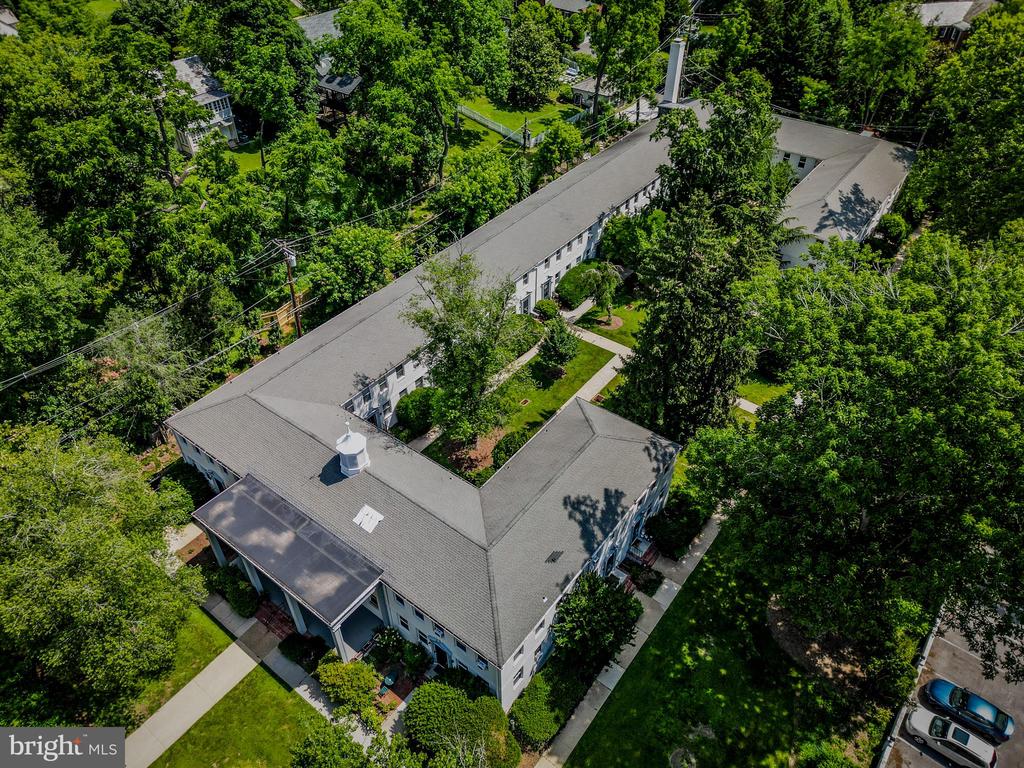 5203 FALLS ROAD Unit: 6