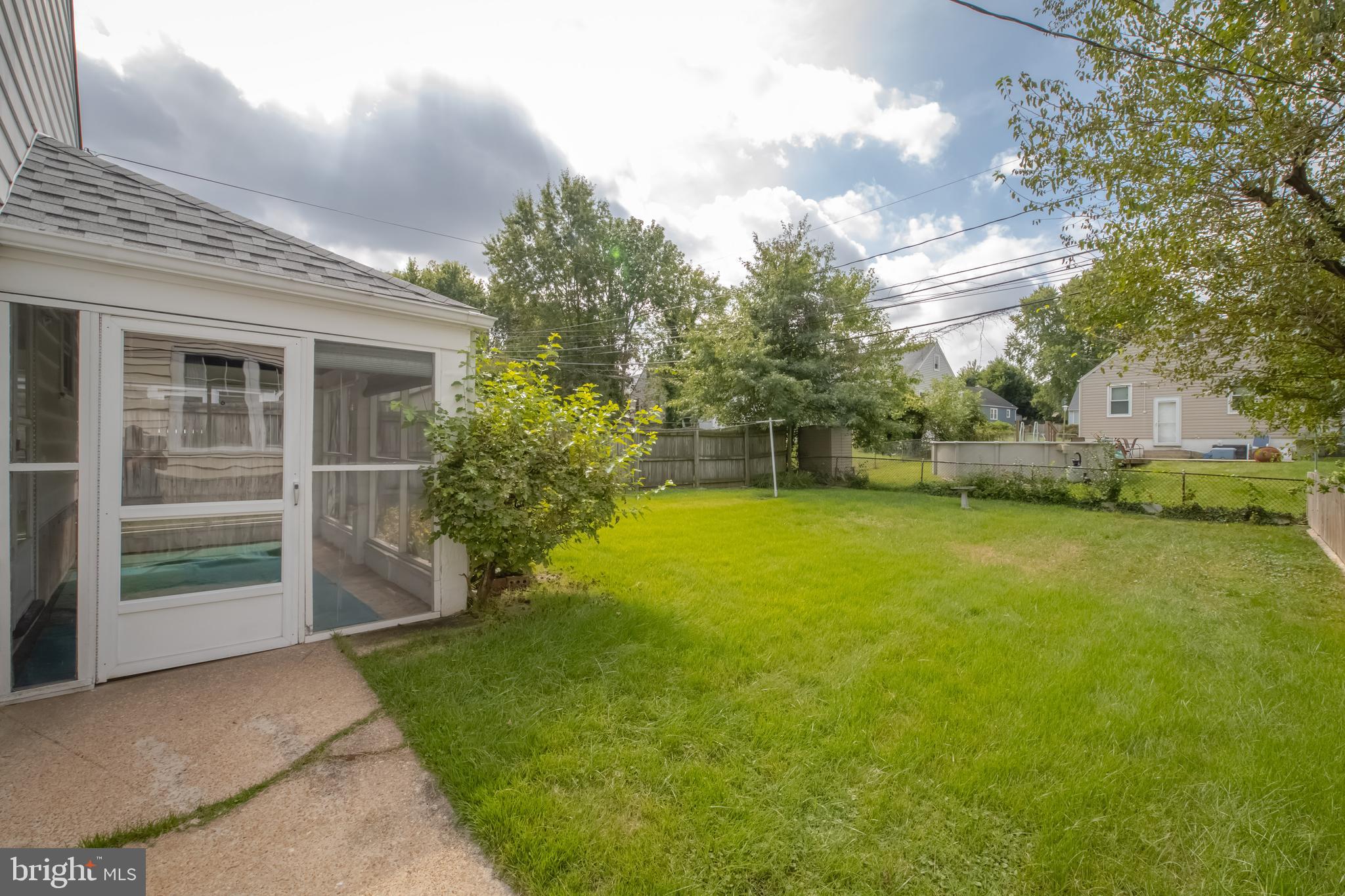 2619 Canterbury ROAD