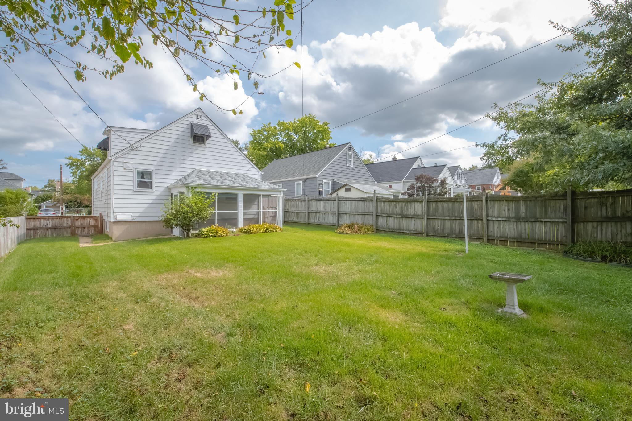 2619 Canterbury ROAD
