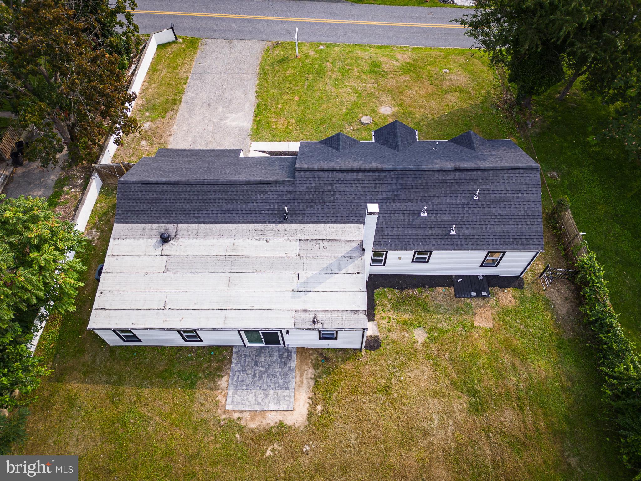 4003 Schroeder AVENUE