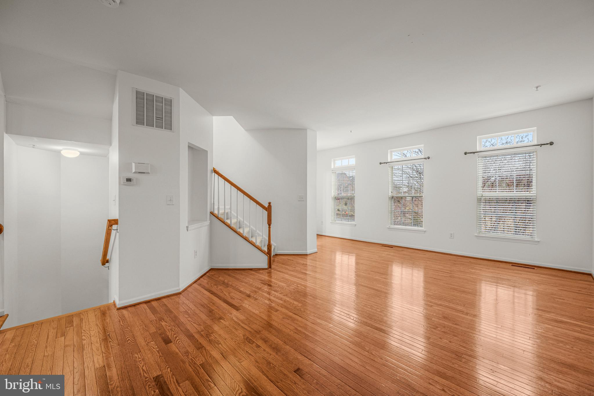 5049 Cameo Terrace