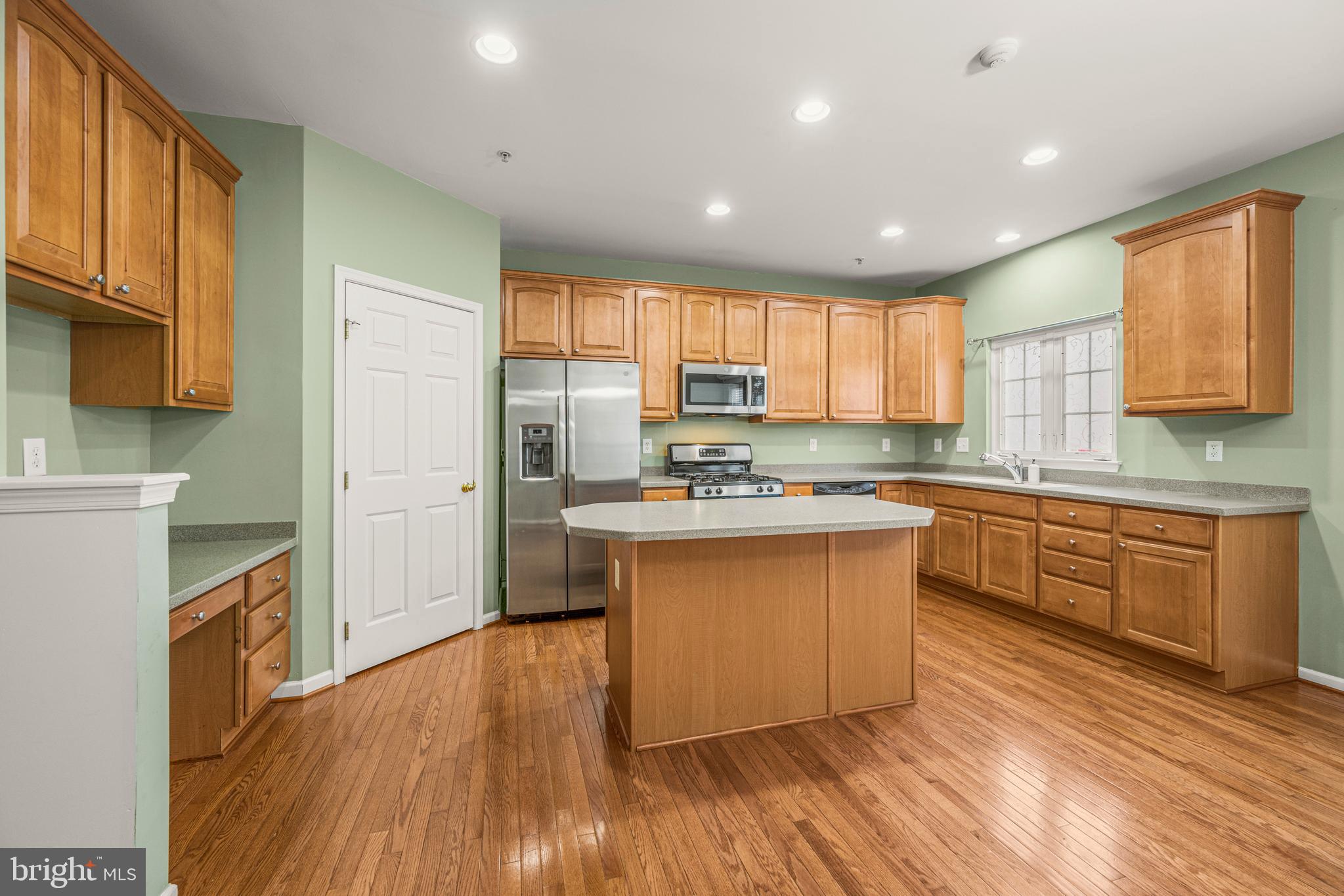 5049 Cameo Terrace