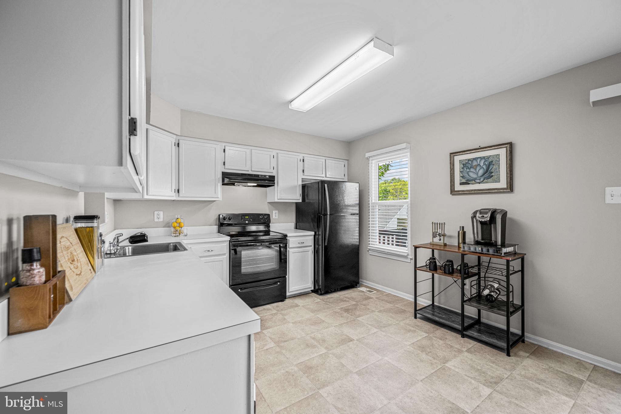 1140 Oakmoor Ct #1140