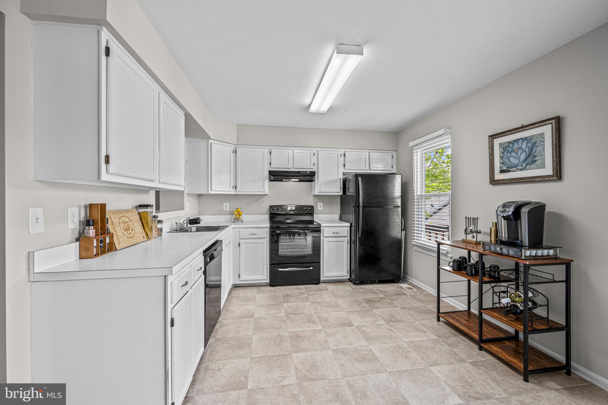 1140 Oakmoor Ct #1140