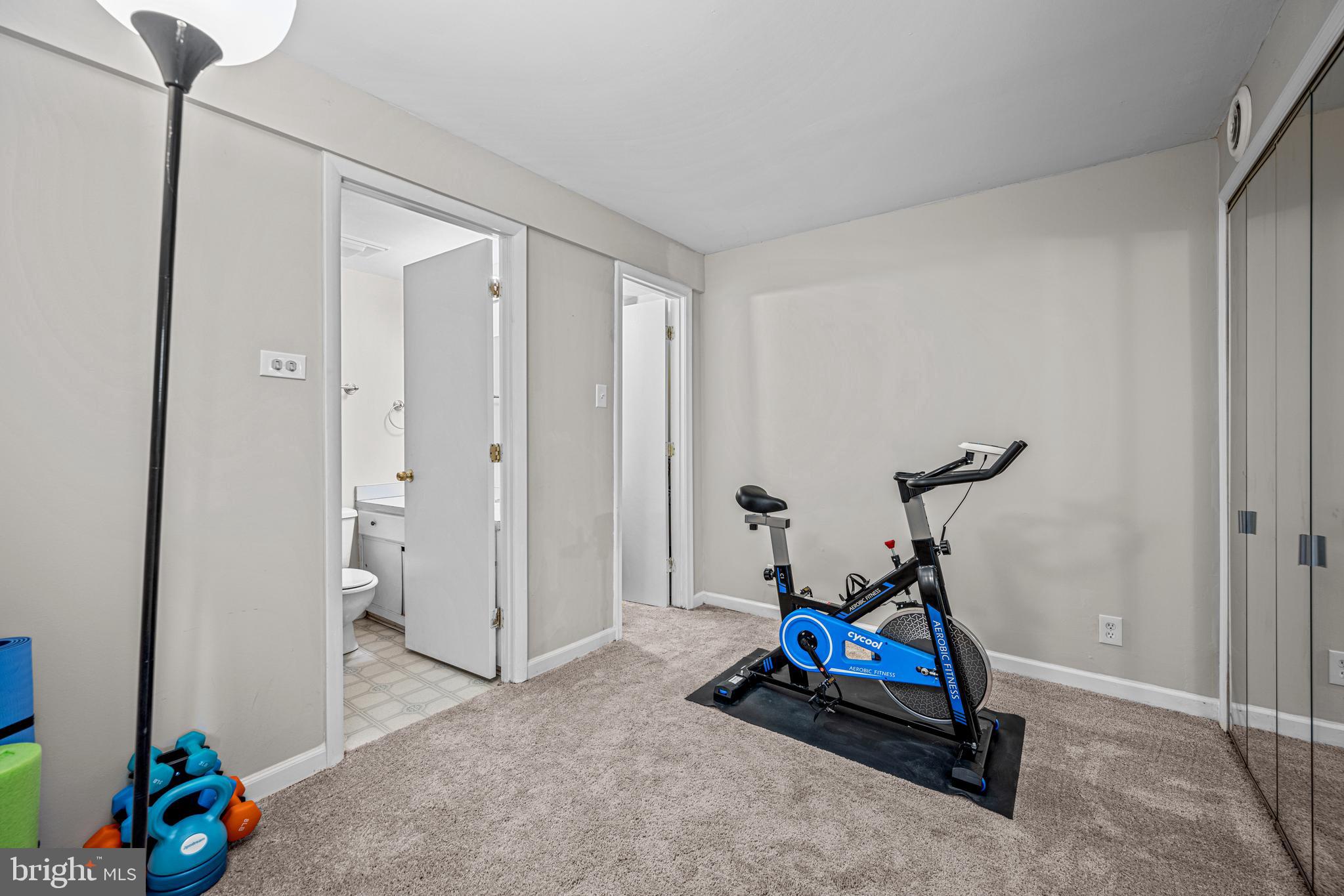 1140 Oakmoor Ct #1140