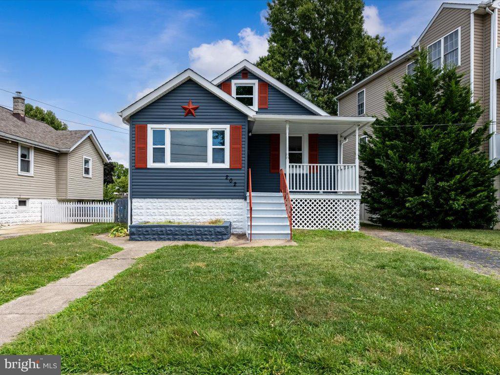 202 Bayside Dr