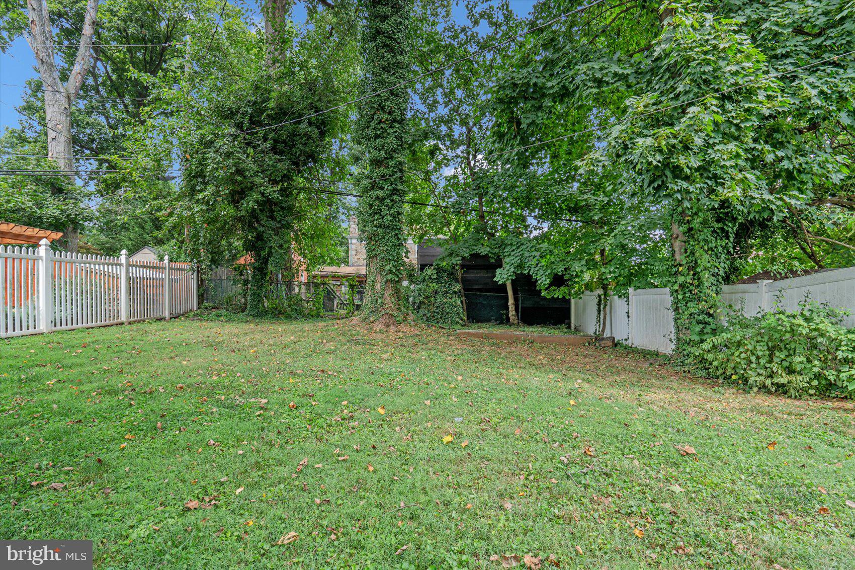 3716 Oak Ave