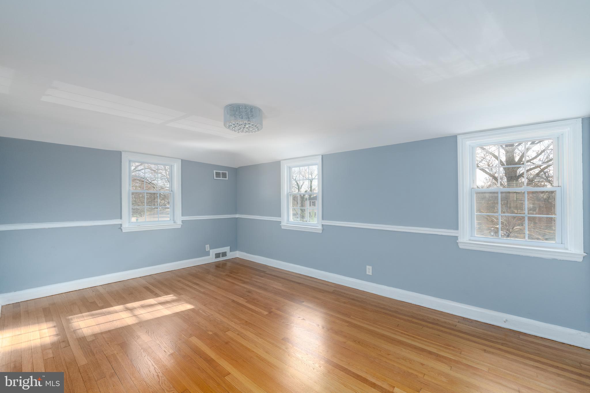 4106 Colonial Rd