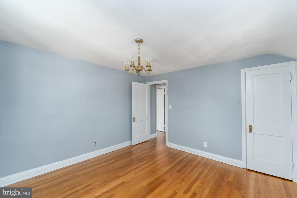 4106 Colonial Rd
