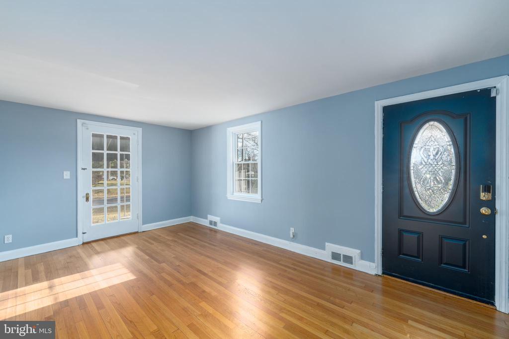 4106 Colonial Rd