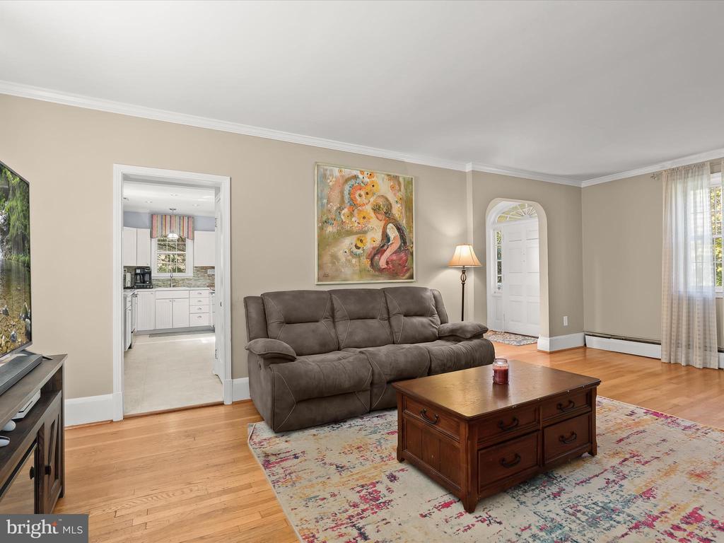1709 Frederick Rd