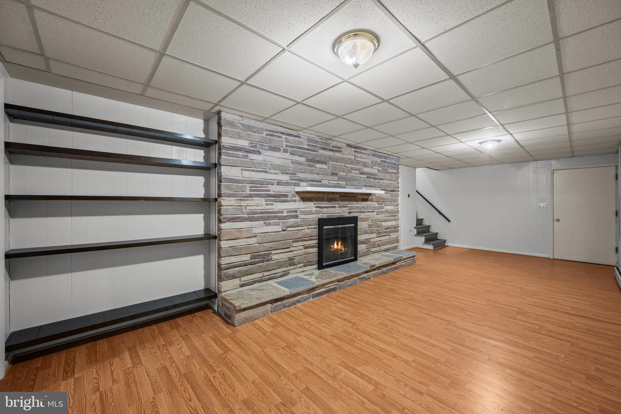 9122 Old Harford