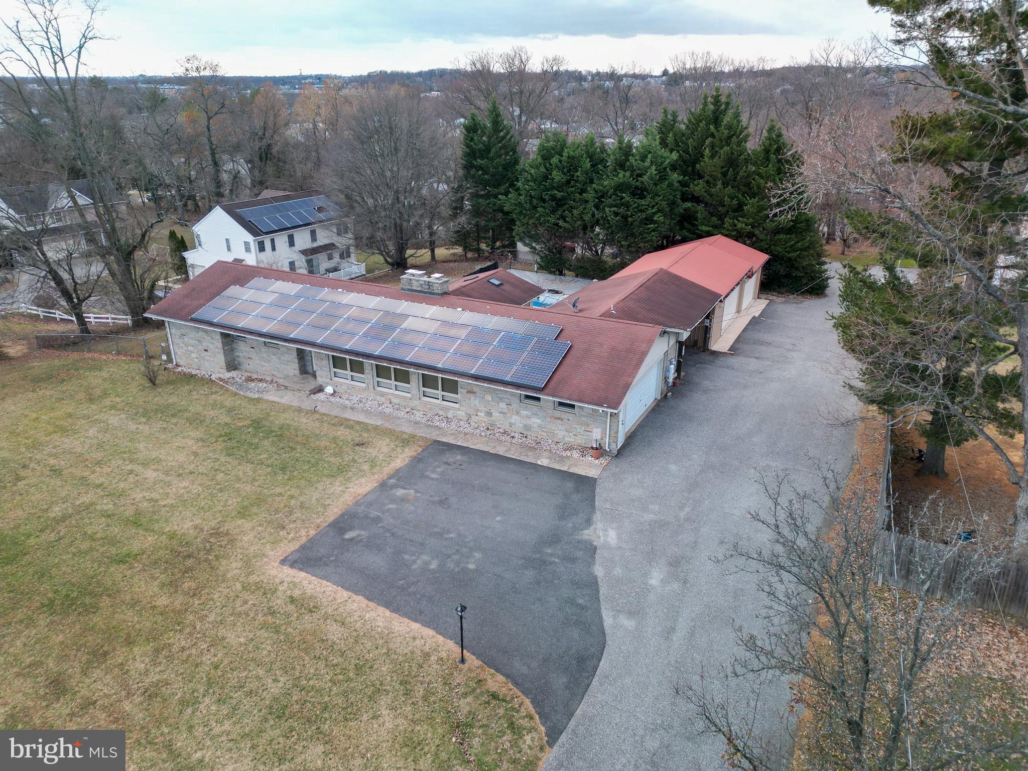 9122 Old Harford