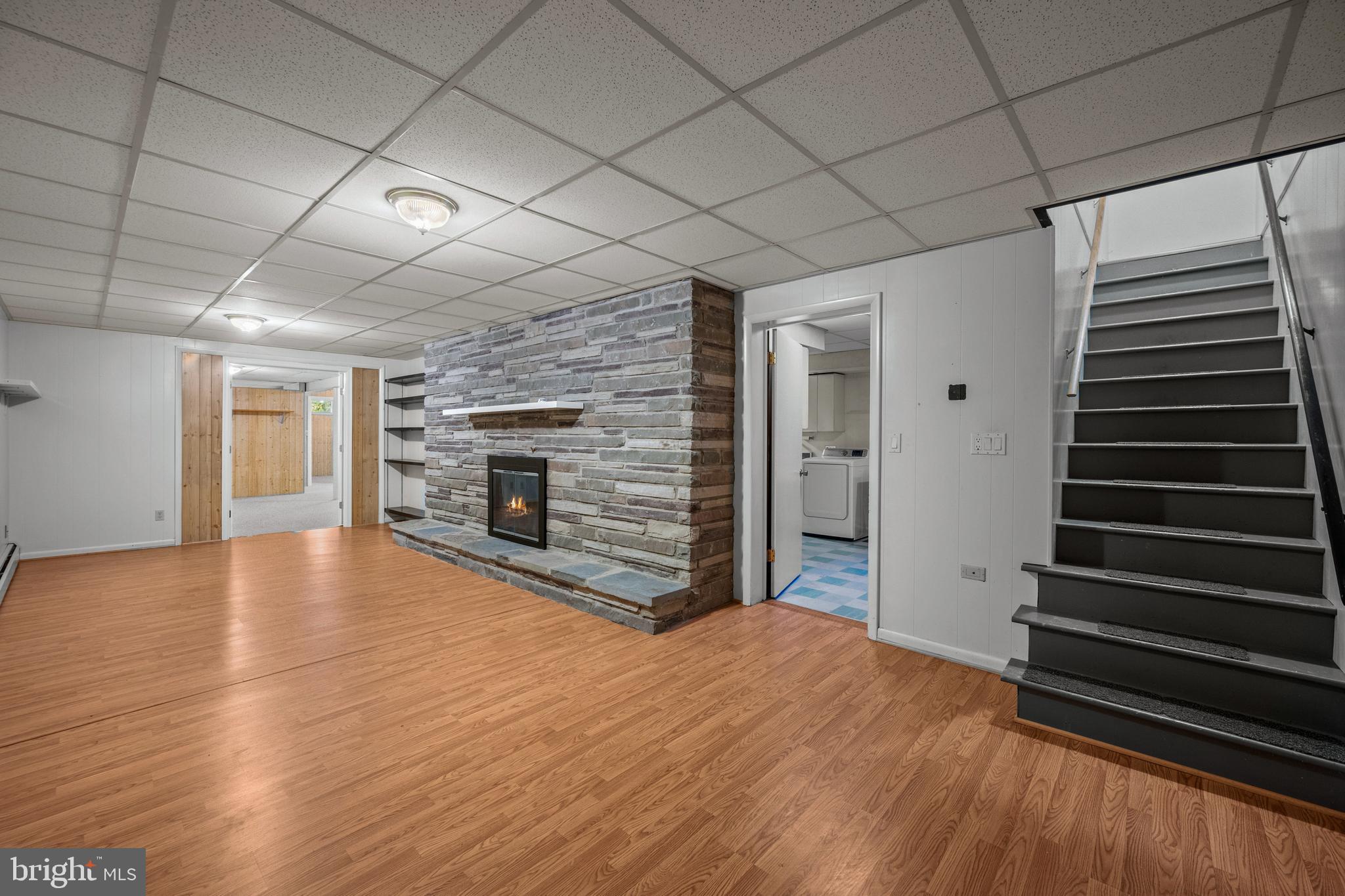 9122 Old Harford