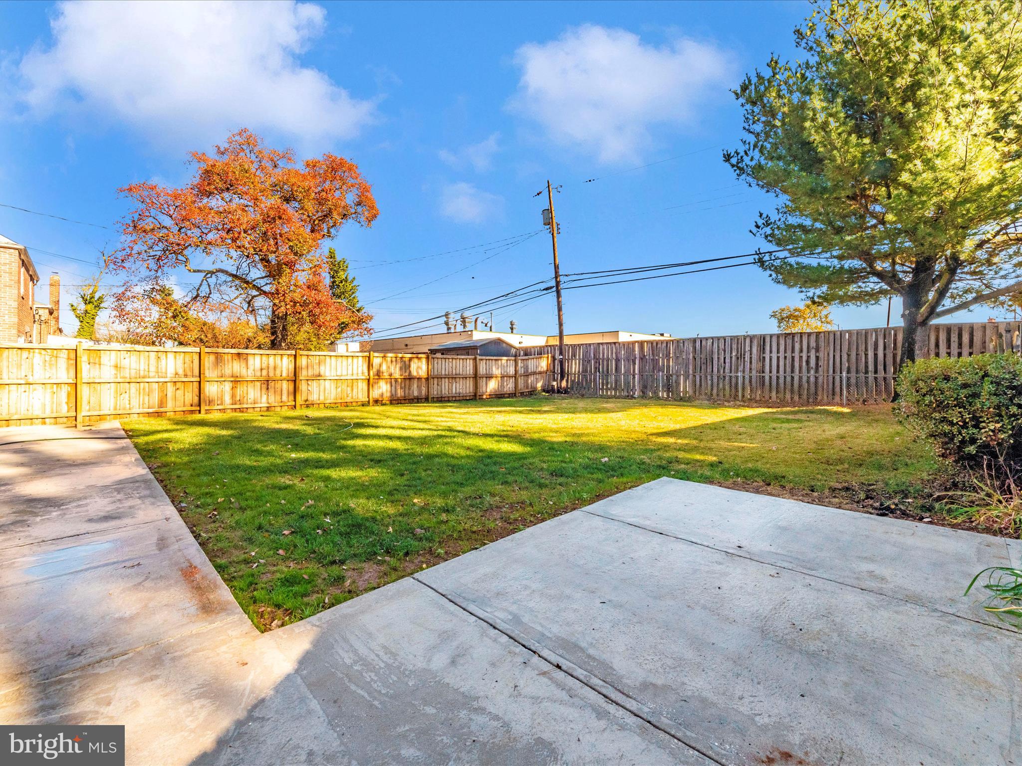 7005 Alden Rd