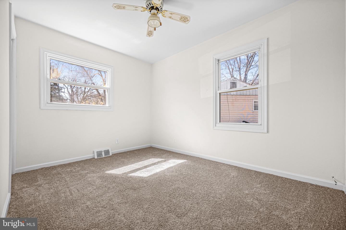 3 Mason Ct